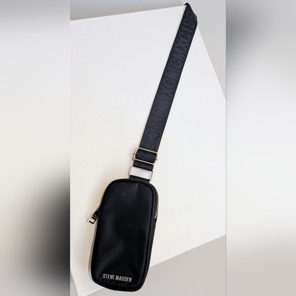 SOLD---Steve Madden Black Crossbody Bag - Picture 6 of 7